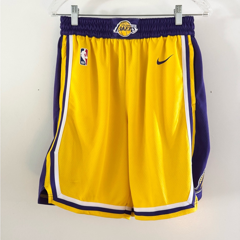 Nike Mens Lakers Purple and Gold Basketball Shorts NWT